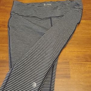 MPG Women's Active Capri Leggings